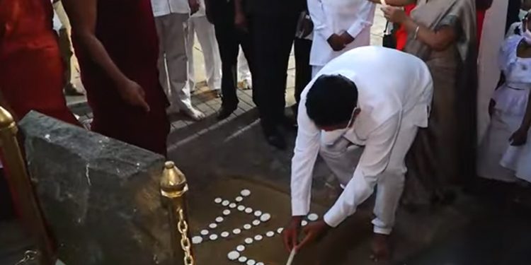සජිත් නිදහස වෙනම සමරයි! අලුත් නිදහස් සටනක් ගැනත් කියයි! (VIDEO)