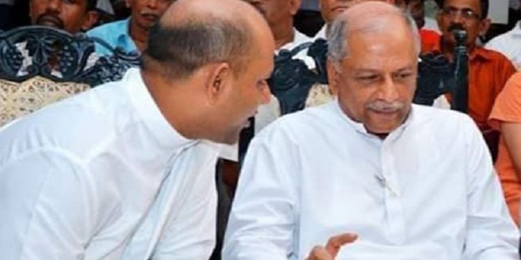 දිනේෂ් කලකිරෙයි!