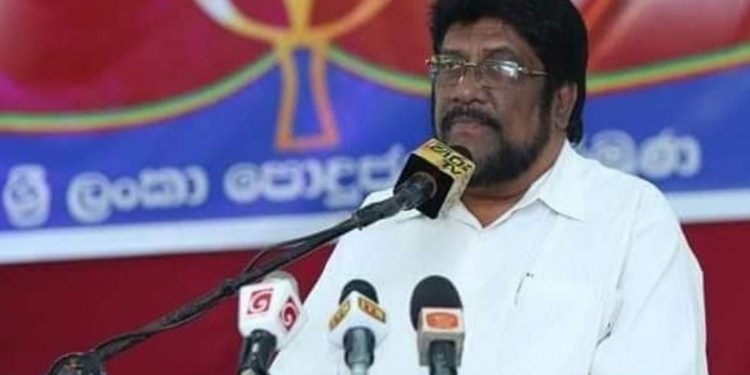 හිටපු නියෝජ්ය ඇමැති පණ්ඩු බණ්ඩාරනායක ගජමුතු විකුණන්න ගිහින්? අම්පාරේදී පොලිසියට අහුවෙයි! ලබන 7 තෙක් රිමාන්ඩ්!