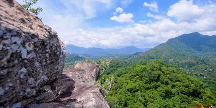 එක දවසින් වැවක් හදන්න ආලෝකය දුන්නු තැනක්…