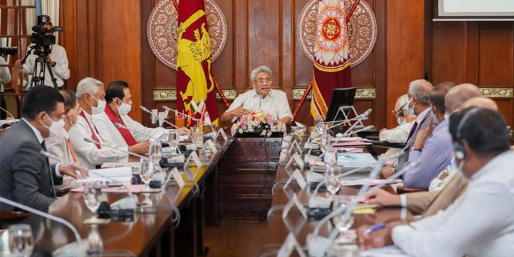 සැකකරුවන් මුදාහරිමු! ත්රස්ත පනත සංශෝධනය කරමු! අතුරුදන්වූවන් පිළිබඳ ගැටලු විසඳමු! සත්ය සෙවීමේ යාන්ත්රණය හදමු! ‘රට ගොඩනැගීම සඳහා එක්ව කටයුතු කරමු!’ ජනපති දෙමළ සන්ධානය එක්ක නව සන්ධානයක!