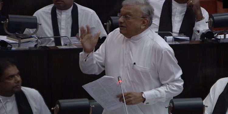 රටම අවුලක! මුදල් ඇමැති අන්තිමට කතා කළේ ගිය දෙසැම්බර් 10! කිරිඇල්ලගේ කතාවෙන් පාර්ලිමේන්තුව රත්වෙයි! (VIDEO)