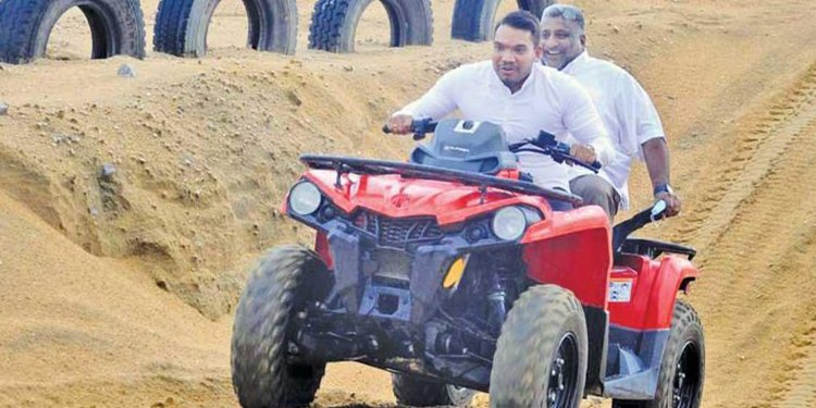 පුත්තලම සුපිරි යතුරුපැදි සවාරිය පිටිපස්සේ හිටියේ නාමල්ද? (VIDEO)