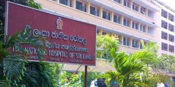 කොළඹ මහඉස්පිරිතාලෙටත් ගෑස් නෑ! ලෙඩ්ඩුන්ට කන්න දෙන්න දර ළිප් බඳී!