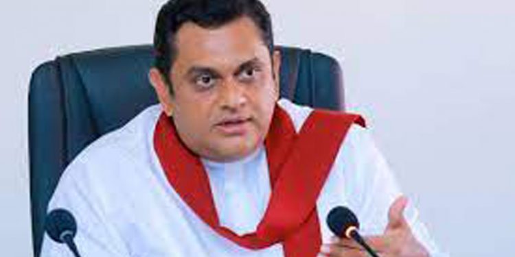 රට විනාශ කළේ විපක්ෂය! අපි ඒක ගොඩදාන්න හදනවා! ජනාධිපති දක්ෂ ලෙස කළමනාකරණය කරනවා! (VIDEO)
