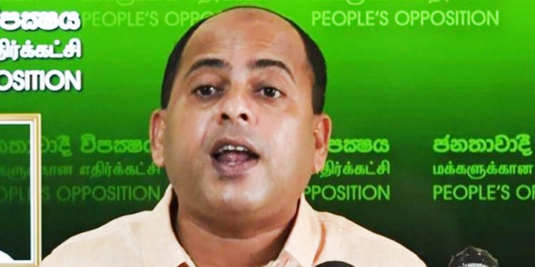 රනිල්ගේ අගමැති ප්ලාන්ට් එක! හතරවතාවක් අගමැති වෙලා කරපු දේ ගැන, මහ බැංකු කොල්ලය ගැන, මරික්කාර් හැංගි හැංගි නැතිව එලිපිට උත්තර දෙයි!