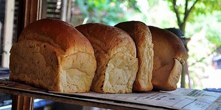 පාන් පිටි තවත් 50කින් වැඩි කරන්න සූදානම්! දැන් මාළු පාන් 120යි! කේක් කිලෝව 1000යි! ජනතාව බේකරි කෑම නවත්වලා! බේකරි බාගෙට බාගයක් වැහිලා!