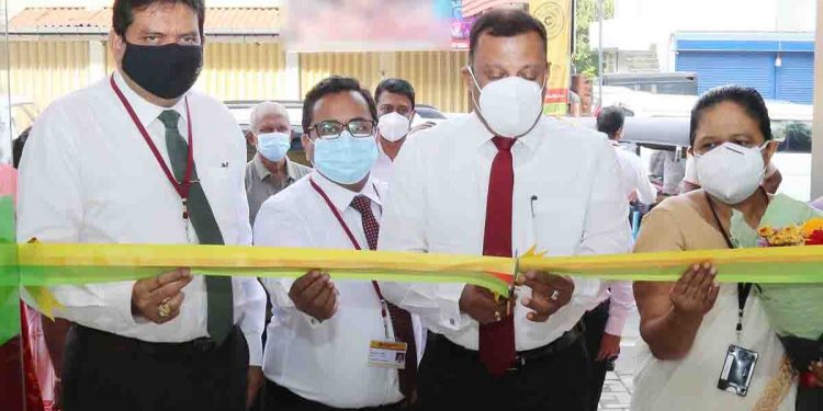 මහජන බැංකුවේ මුල්ලේරියාව සේවා මධ්‍යස්ථානය නව පරිශ්‍රයකට…