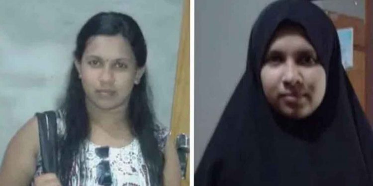 පාස්කු ප්‍රහාරකයන්ගේ සිරුරු යළි ගොඩගන්න යයි! ආයෙත් DNA පරීක්ෂාවක් කරන්න සියල්ල සූදානම්! (VIDEO)