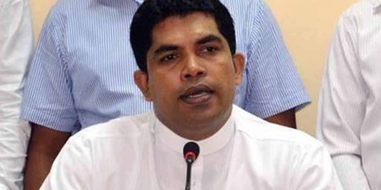 ඇමැතිකමක් අරන් ආණ්ඩුවට ගිය ශාන්ත බණ්ඩාර මාධ්‍ය ඉදිරියේ හඬා වැටුණේ ඇයි? (VIDEO)