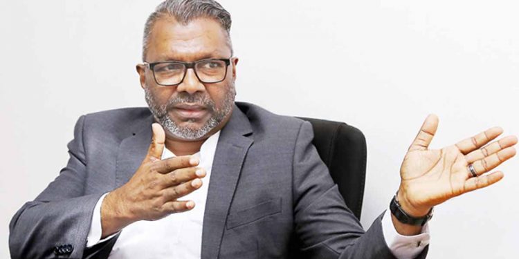 ස්වාධීන වුණා කියපු ශ්‍රීලනිපයේ සුරේන් රාඝවනුත් ශාන්ත බණ්ඩාර ගිය පාරෙම යයි! රාජ්‍ය ඇමැතිකමක දිවුරයි!