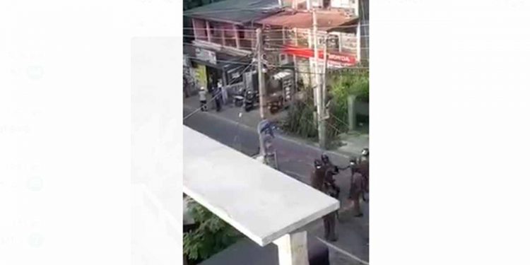 නිරායුධ මිනිසුන්ට එල්ල කළ ම්ලේච්ජ ප්‍රහාරයේ තවත් වීඩියෝ එළියට එයි! (VIDEO)