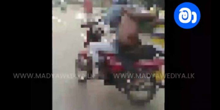 රඹුක්කන වෙඩි වැදී තුවාලවූවන් රෝහලට උස්සන් ගියේ බයිසිකල්වල! (VIDEO)