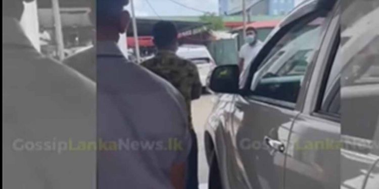 මුන් වගේ එවුන් ජන්දෙන් යවලා නගරාධිපතිලා කරපුවාම රටවල්වලට මෙහෙම නොවෙයිද? (VIDEO)