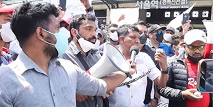 අරගලයේ සපෝට් එකට දකුණු කොරියාවත් එයි! (VIDEO)