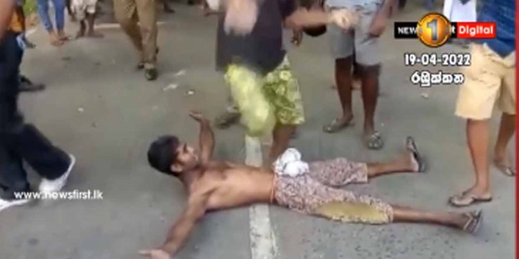 රඹුක්කන ලේ වැගිරවූ ප්‍රහාරයේ වීඩියෝව එළියට එයි! (VIDEO)