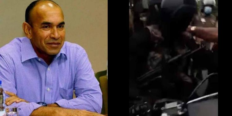 අංක තහඩු නැති ආමි බයික් සිද්ධිය දුරදිග යයි! ‘පොලිසියට කෑම දෙනවා’ කියපු චාගී ගාල්ලගේට දැඩි විරෝධයක් එයි! (VIDEO)