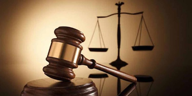 රට පනින්න බැරි වෙන විදිහට ආණ්ඩුවේ ප්‍රබල චරිත 4කට හෙට නඩු පවරයි!