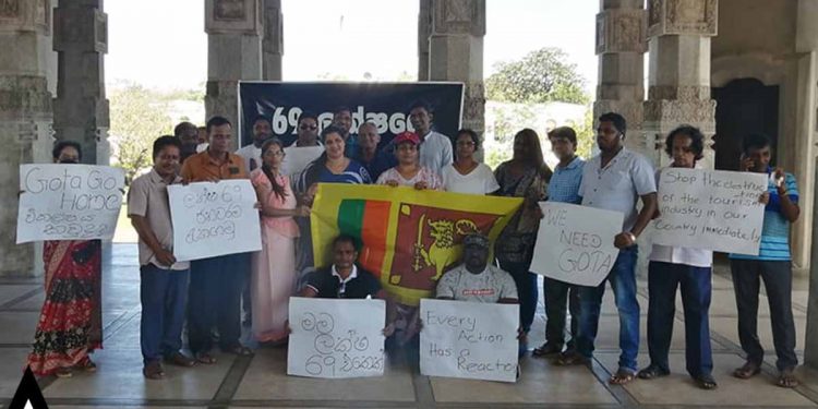 හරියටම විසිදෙදෙනෙක් ගෝඨා ඕන කියලා උද්ඝෝෂණය කරලා!
