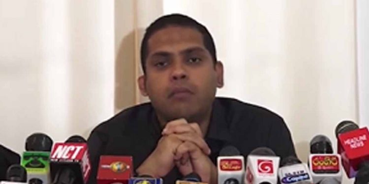 ගෝඨා ගෝ හෝම් කිව්වාම තේරෙන්නෙ නැත්නම් අපි එයාව එළවලයි පස්ස බලන්නේ! හෙට පාරට බහිනවා කොළඹදි බලා ගම්මු! හරීන් ‌ගේමට බහී! (VIDEO)