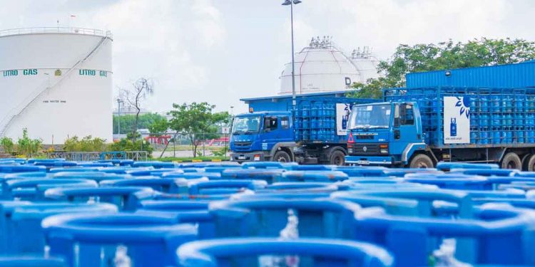 ගෑස් නෑ! ගෙන්වන්න ඩොලරුත් නෑ! ලිට්‍රෝ සමාගම දවස් 5කට වහයි!
