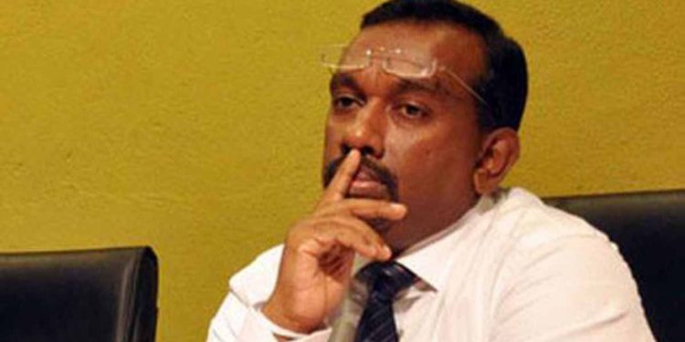 මහින්දානන්ද රටින් පනින්න හදනවා! අපි ආවා අල්ලස් කොමිසමට ඒක කියන්න! රටින් පනින්න බැරි වෙන්න උසාවි නියෝගයක් ගන්න කියලා! (VIDEO)