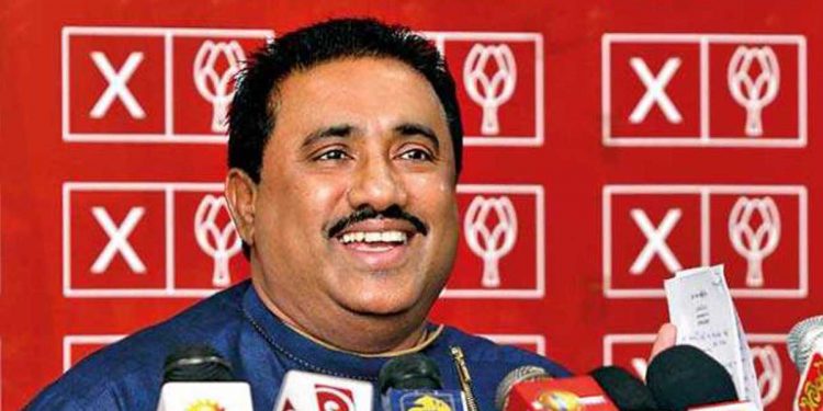 මේ උද්ඝෝෂණ පිටිපස්සේ ඉන්නේ කුඩුකාරයොයි මංකොල්ලකාරයොයි පාතාලයොයි! රෝහිත ඇඟ හිරිවැටෙන ප්රකාශයක් කරයි! (VIDEO)