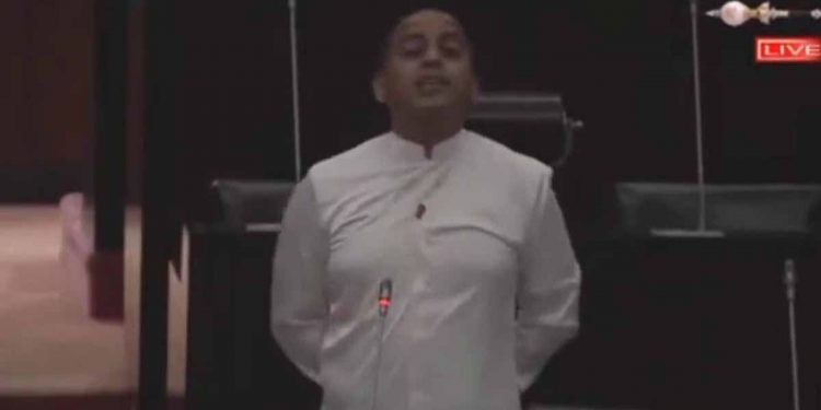 ආණ්ඩුව මිනිස්සුන්ව රවට්ටන්න පටන් ගත්තේ කොතනින්ද? අවුරුදු 74ක් ආණ්ඩු කරපු අය එපා කියා රටට කියන්නේ කව්ද? රට අර්බූදයෙන් ගලවගන්නේ කොහොමද? (VIDEO)