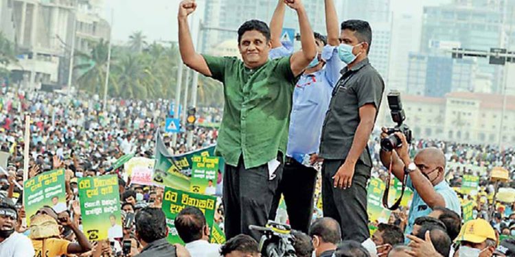 ගෝඨාට තිබ්බ බය නැති කරපු තැන! ආණ්ඩුවක් පිහිටුවන්න ඉන්න මන්ත්‍රීවරුන් ගාණ! ආණ්ඩුව පිහිටුවපු හැටියෙ ඉල්ලන දේ! (VIDEO)