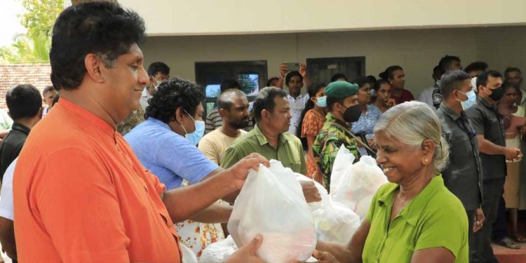 හොරකම නවත්වන්න ව්‍යවස්ථාවෙන්ම බලගතු ‘දූෂණ විරෝධී ආයතනයක්’ එයි! මීට පස්සෙ දේශපාලකයන් හොරු එක්ක ඩීල් දාලා හමාරයි! (VIDEO & PHOTOS)