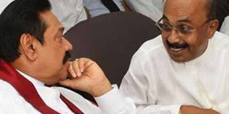 රාජපක්ෂවරුන්ගේ දේශපාලනය අවසන් වෙනවා! රාජපක්ෂ පවුලේ හිටපු දෛවඥ සුමනදාස ෆේස්බුක් සටහනක් තියයි!