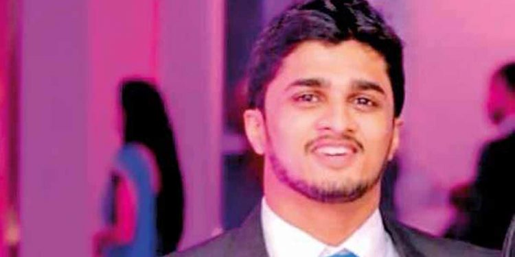‘#GoHomeGota2022’ ෆේස්බුක් පිටුව හැදුවාට අත්අඩංගුවට ගත් තිසරට රට යන්න අවසර දෙයි!