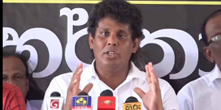 වෘත්තීය සමිති 1000ක් එකතු වෙයි! ලංකාවේ ලොකුම වැඩ වර්ජනය අද ඇරඹෙයි! ගෝඨායි ආණ්ඩුවයි ගෙදර නොගියොත් යනකම්ම වැඩවර්ජනය කරන්න ලෑස්තියි! (VIDEO)