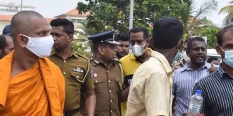 කලින් දැනුම්දීලා තියෙද්දිත් මයිනා ගෝ ගම ගෝඨා ගෝ ගම ප්‍රහාර ඇයි පොලිසියට නවත්තන්න බැරිවුණේ…