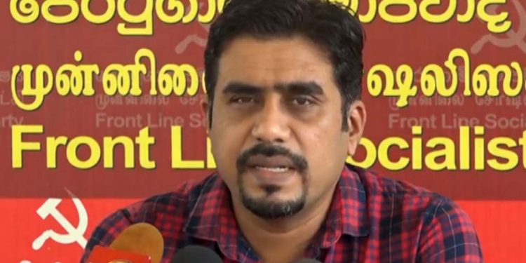 හොරා කාපු සල්ලි රටට ගේන්න කියපු මිනිස්සුන්ට වුණ දේ! හැම තැනම හමුදාව දාගෙන කරන්න හදන දේ! ගෝඨා පස්සට ගිහින් රනිල්ව ඉස්සරහට දාලා කරන්න හදන දේ! (VIDEO)