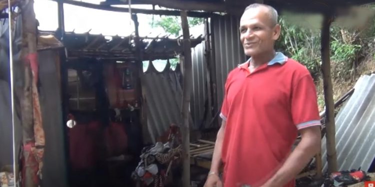 ප්රසන්න එන්න බලන්න මේවත්! දෙන්න වන්දි! දෙන්න ගෙවල්! මේත් මිනිස්සු තමා…! (VIDEO)