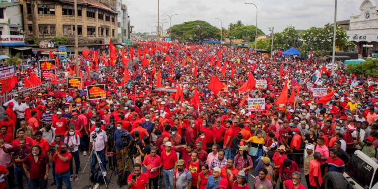 ජවිපෙ කොළඹ රැලියටත් ලොකු සෙනගක්! (VIDEO)