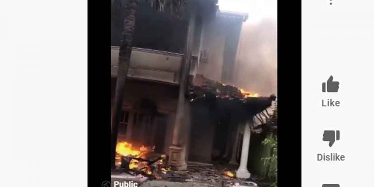 නිමල් ලන්සාගේ ගෙයත් ගිනි තියයි! (VIDEO)