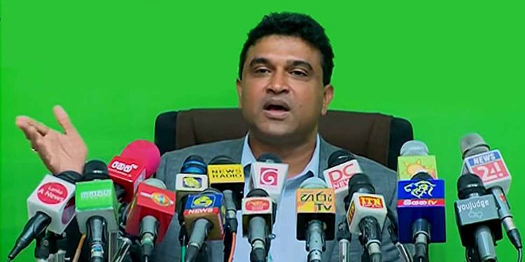 රාජපක්ෂ පවුලේ ආරක්ෂකයන් වී හදන අටමගලවලට මම කිසිසේත්ම යන්නේ නෑ! නලින් බණ්ඩාර ජනතාවට දැනුම් දෙයි!
