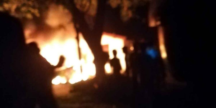 ඇමැතිකමක් අරන් ආණ්ඩුවට ගිය ශාන්ත බණ්ඩාරගේ ගෙදර!