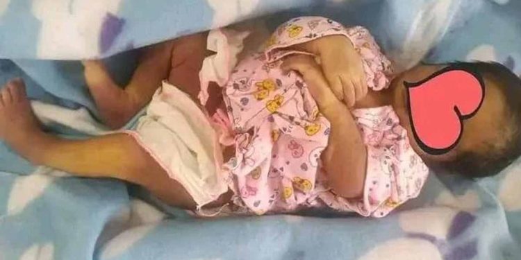 ඉස්පිරිතාලේ අරන් යන්න පෙට්රල් නැතිව මාස දෙකේ සිඟිත්තිය මියයයි! තාත්තා පැය ගාණක් ත්රීවීලරයක් හෙව්වත් කිසිම එකක පෙට්රල් තිබිලා නෑ! හල්දුම්මුල්ලෙන් පටන් ගත්තේ තවත් විනාසයක ආරම්භයක්ද?