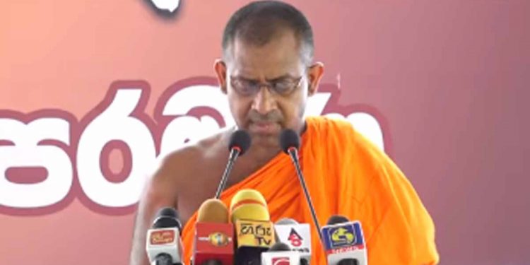 ජාතික භික්ෂු පෙරමුණෙන් සංඝ සම්මුතියක්! බොරු වංචාකාරී අන්තර්වාර පාලන ගැන මත ජනගත නොකර වහාම පාර්ලිමේන්තු මැතිවරණයකට යන්න! (VIDEO)