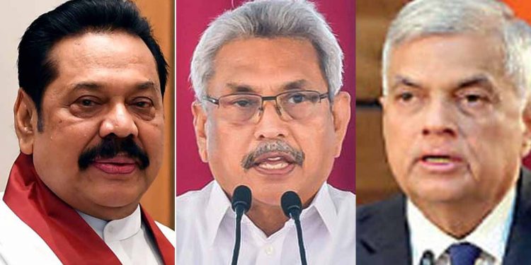 ගෝඨා මැද්දේ රනිල්-මහින්ද දෙපැත්තේ! සියලුම රාජපක්ෂවරුන් එක්ක හරීන්-මනූෂ එකට වාඩිවෙයි! කණ්ඩායම් රැස්වීම ඇරඹුණා! ශ්රීලනිප මැතිඇමැතිවරුත් ඇවිත්! EXCLUSIVE