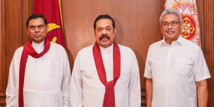 පොහොට්ටුවේ මන්ත්‍රීවරු අසරණ වෙයි! ගෙවල් ගිනි ගනිද්දී ගෝඨා-මහින්ද-බැසිල් මන්ත්‍රීවරු උන්නද මළාද කියලා බලලාවත් නෑ!