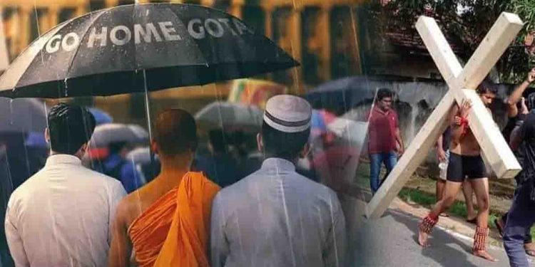 ඔබ ඇති තැන අප තනි නැත කලාකරුවාණෙනි මෙන්න අපේ ආචාරය…