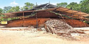 දුටුගැමුණු රජ්ජුරුවන්ගේ රන් කඩුව හිටිහැටියේ මතුවෙයි!