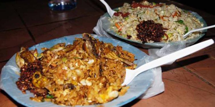 කොත්තුවයි බත් පැකට් එකයි 10%කින් නගී!