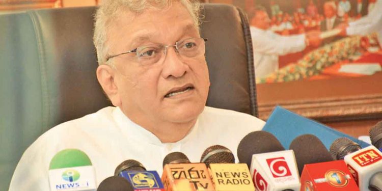ආණ්ඩුවට ගොටු අල්ලන මාධ්‍ය සහ ප්‍රසිද්ධියේ නෝන්ඩි වීම! මරු..! ඒක මරු…! (VIDEO)