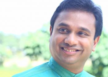 රුවන් විජයවර්ධනගෙ ‘ඩේලි මිරර්’ තුට්ටු දෙකේ මාධ්‍ය කලාවට විරෝධය! මයන්ත ට්විටර් පණිවුඩයක් තබමින් හෙළා දකී!