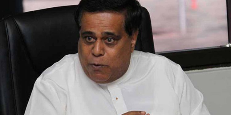 නිමල් සිරිපාලට බාල්දියක් පෙරළෙන්න යයි! අලුත් කියලා දූෂිත නිලධාරීන් දාන්න ලෑස්ති වෙන්න එපා! නැව් නියෝජිතයන්ගෙන් ඇමැතිට ආපු ලියුම මෙන්න!